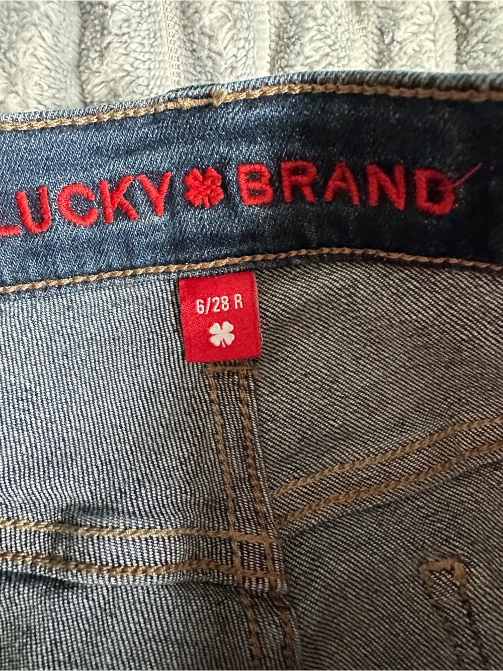 Lucky Brand sweet midrise boot jeans with stretch - Picture 3 of 11